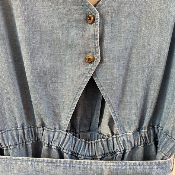 Loft Chambray Jumpsuit with Peek-a-boo back Size S - Picture 5 of 14
